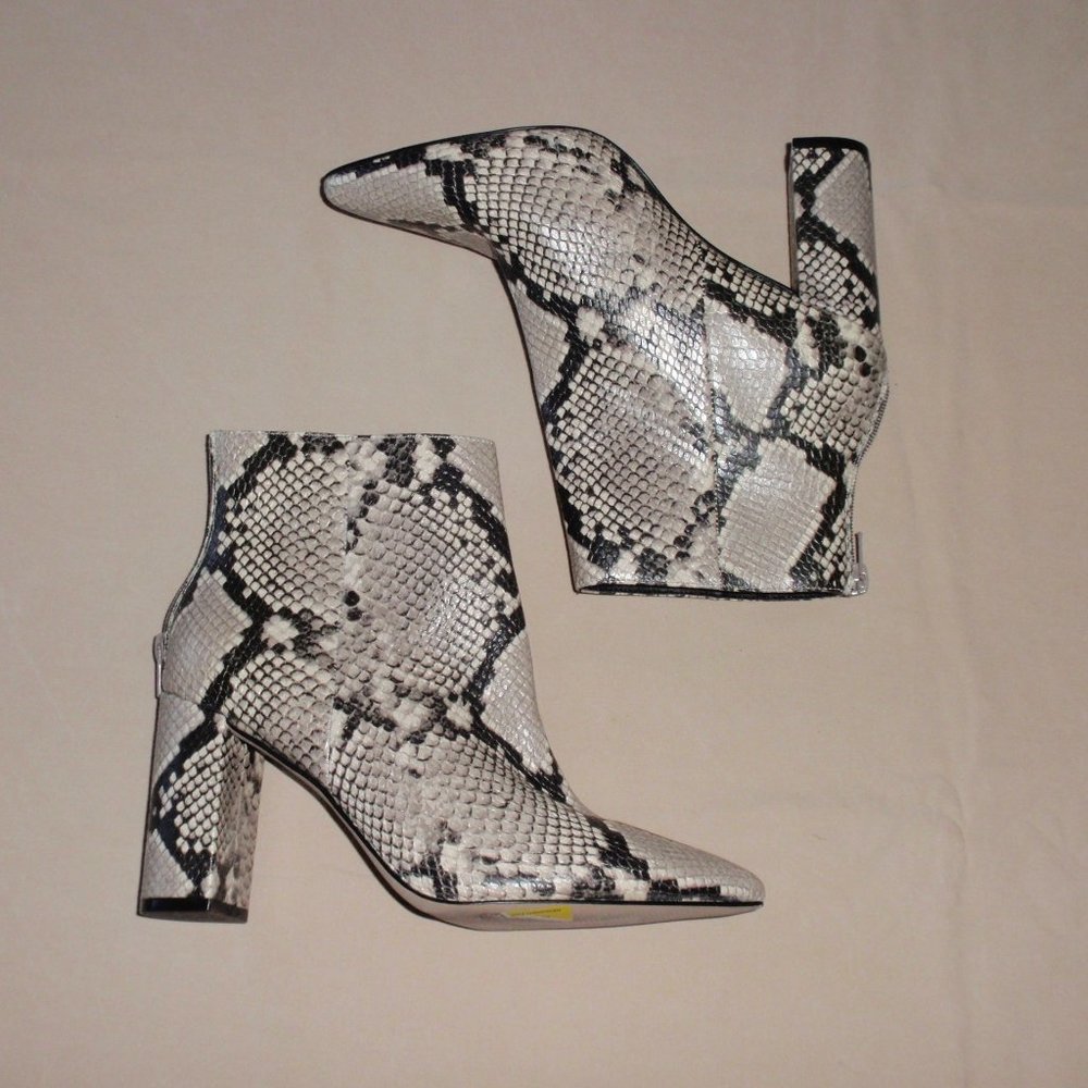 Chelsea & Violet Snake Print Leather Heeled Ankle Boots Pointed Toe Sz 8.5